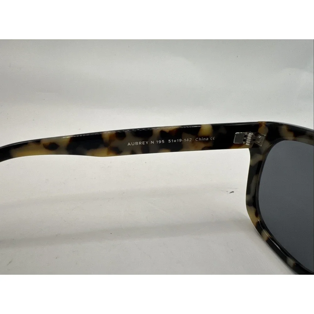 Warby Parker Aubrey N195 Eyeglass FRAMES ONLY Light Tortoise. 51-19-142. Used!